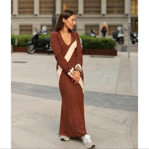 NEW Zara Blogger Favorite Geometric Print Maxi Dress - Picture 10 of 12